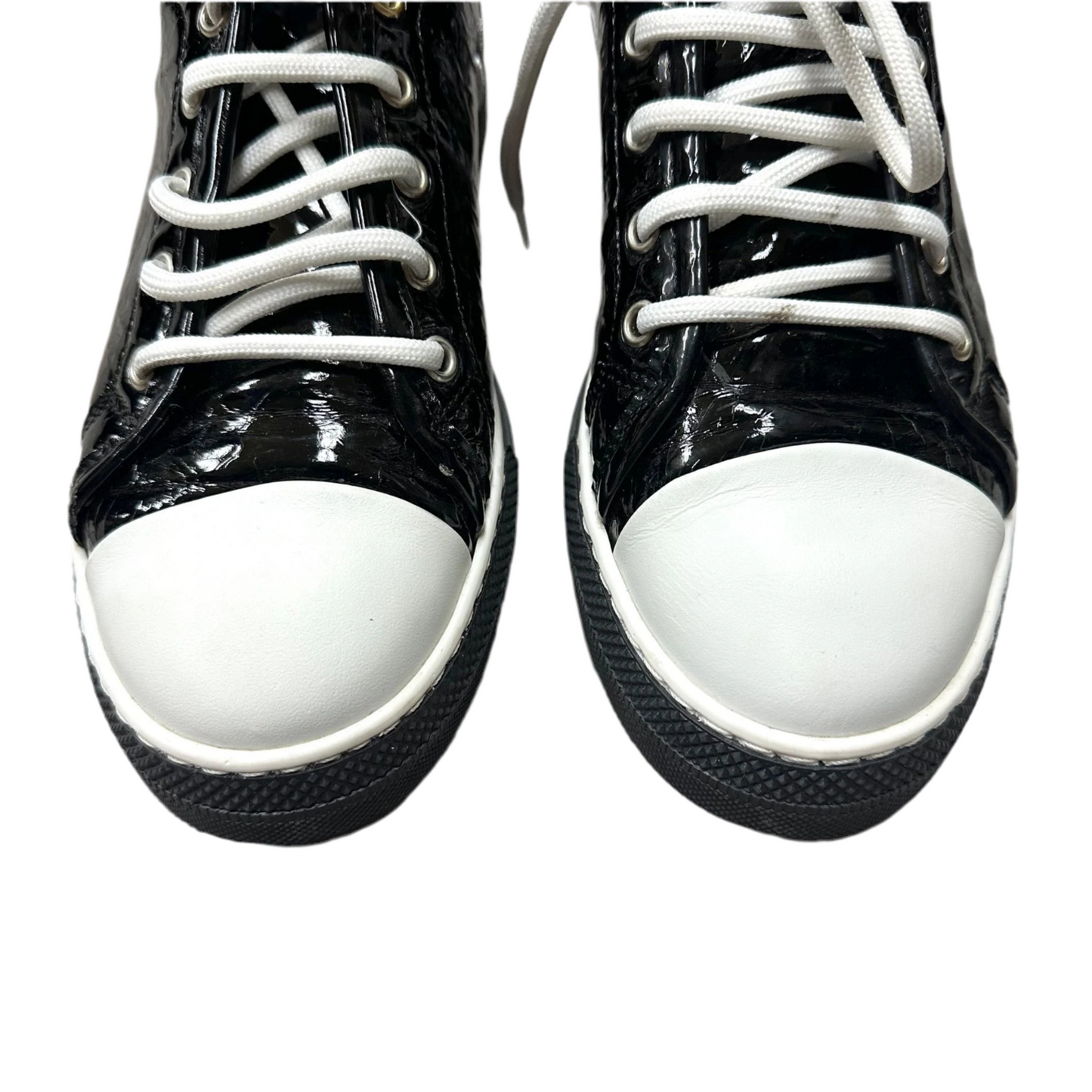 Shoes Luxury Designer By Valentino-mario In Black & White, Size: 6