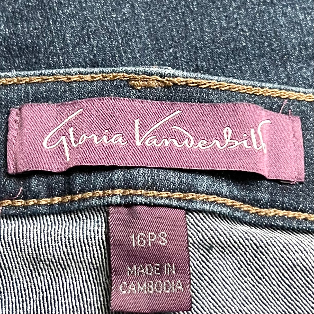 Jeans Straight By Gloria Vanderbilt In Blue, Size: 16