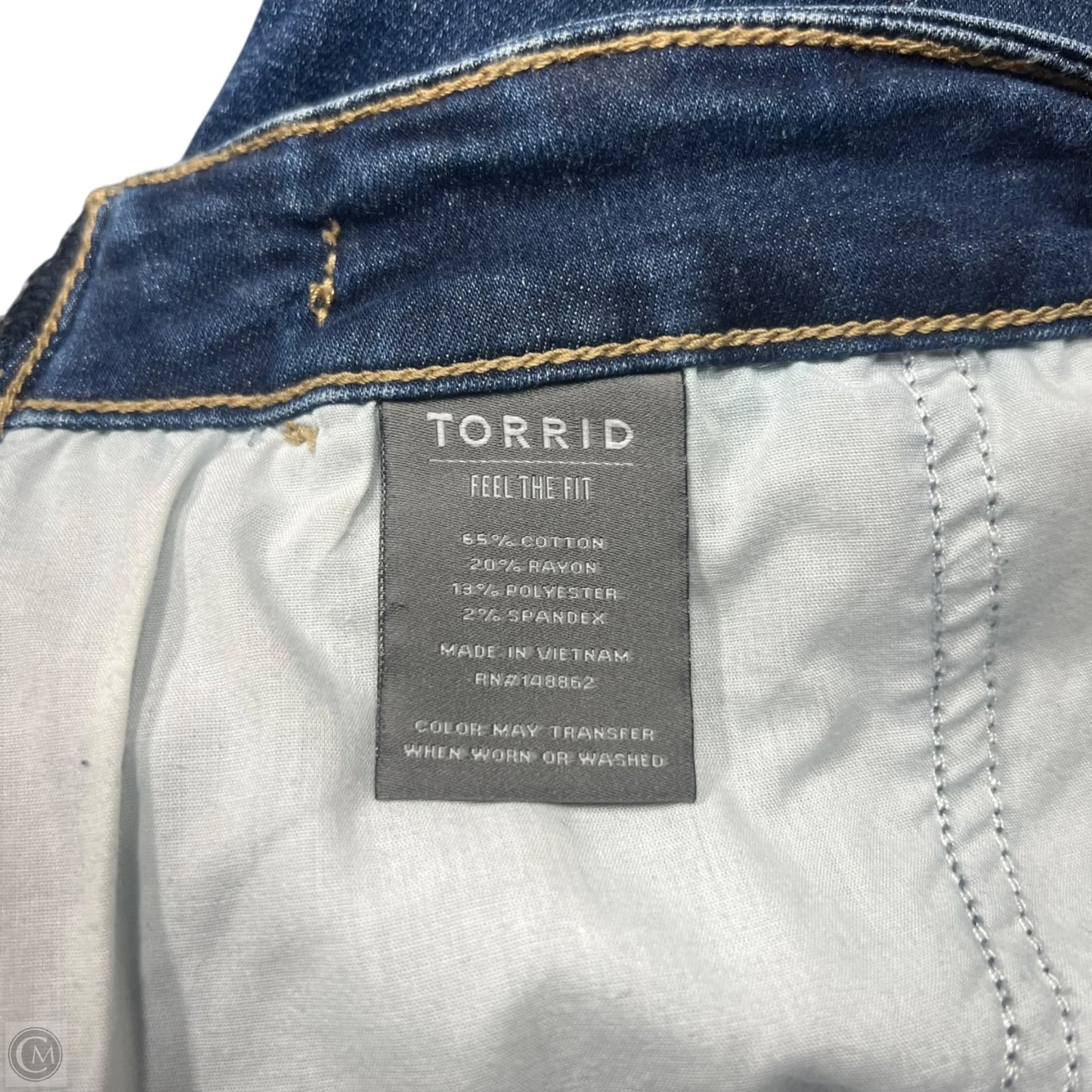 Jeans Cropped By Torrid In Blue Denim, Size: 28