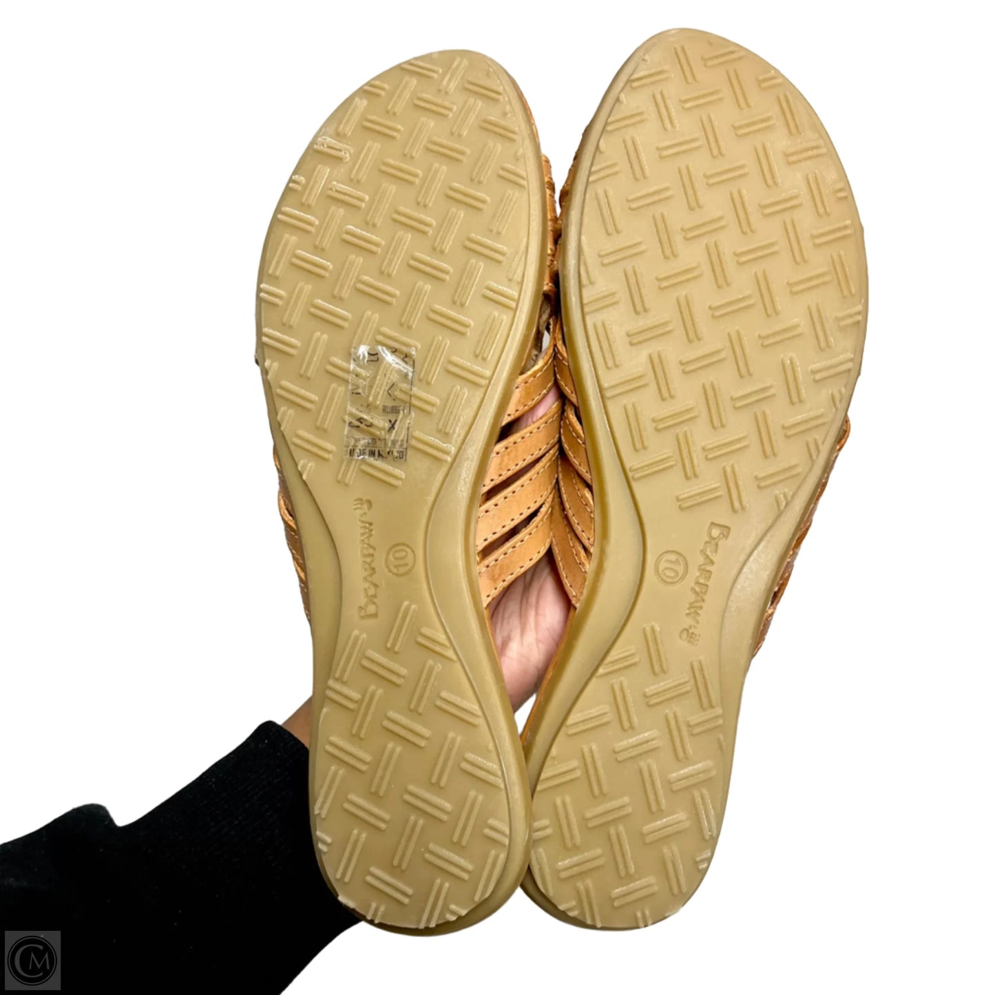 Sandals Flats By Bearpaw In Brown, Size: 10