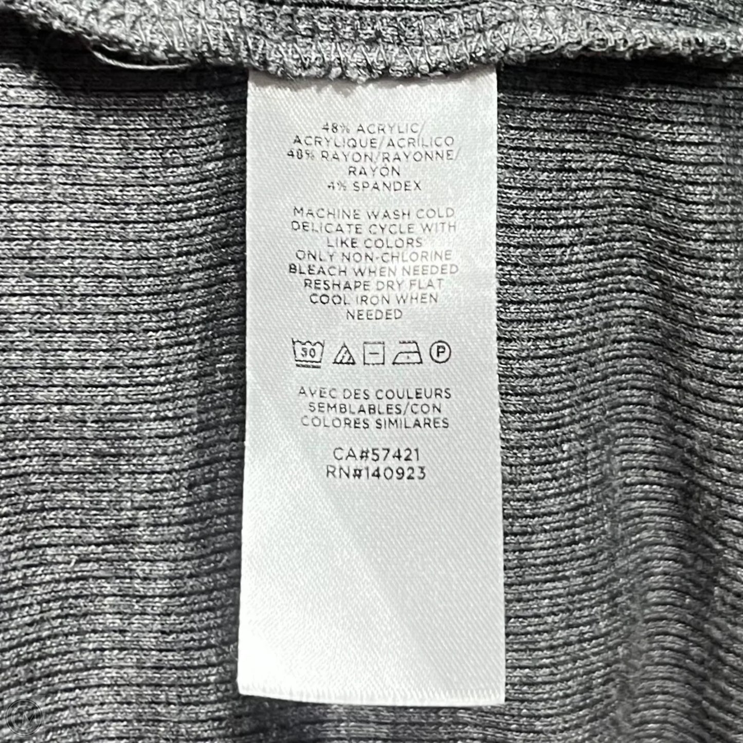 Top Long Sleeve By Lou And Grey In Grey, Size: Xl