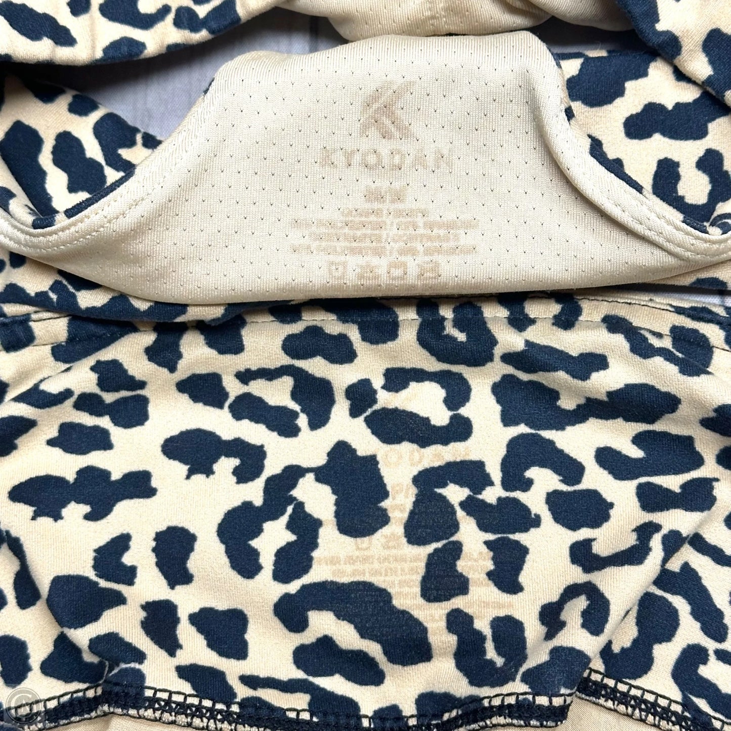 Athletic Pants 2pc By Kyodan In Leopard Print, Size: M