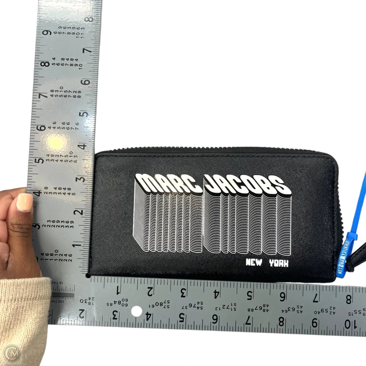 Wallet Luxury Designer By Marc Jacobs, Size: Medium