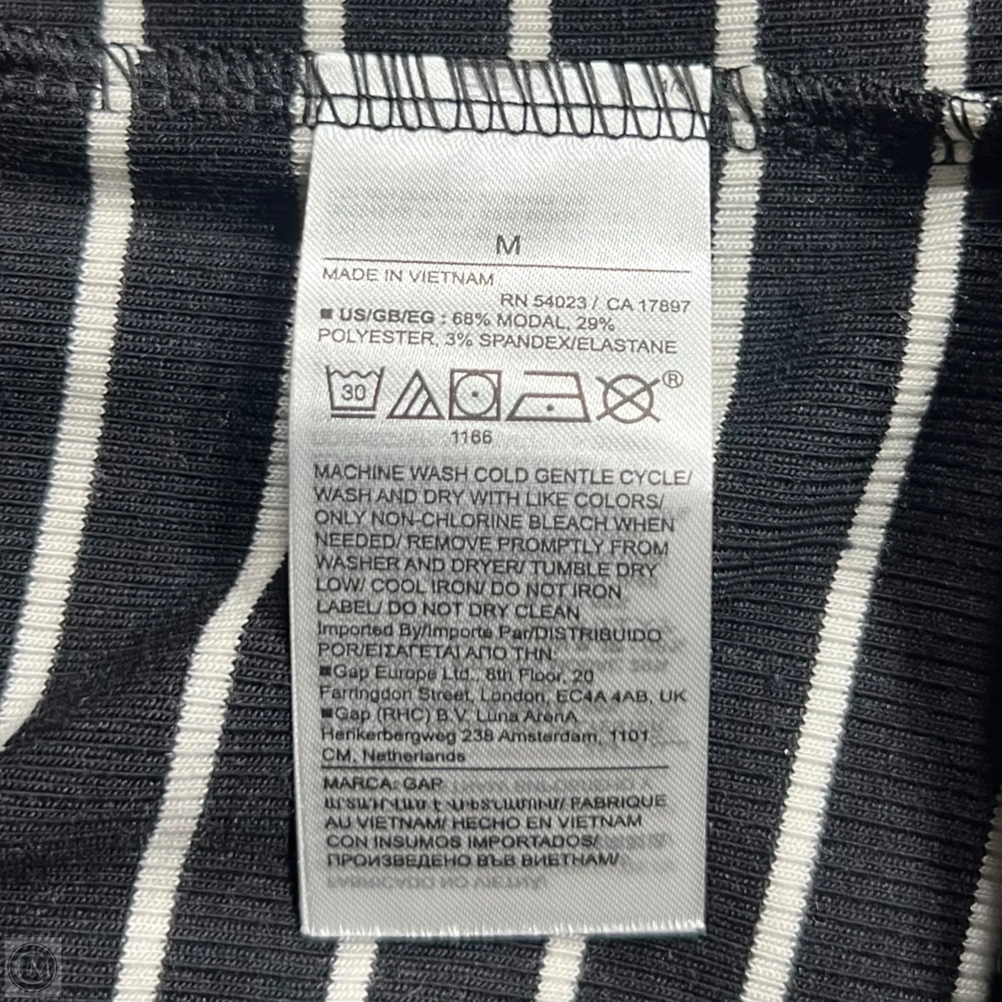 Top Long Sleeve By Gap In Striped Pattern, Size: M