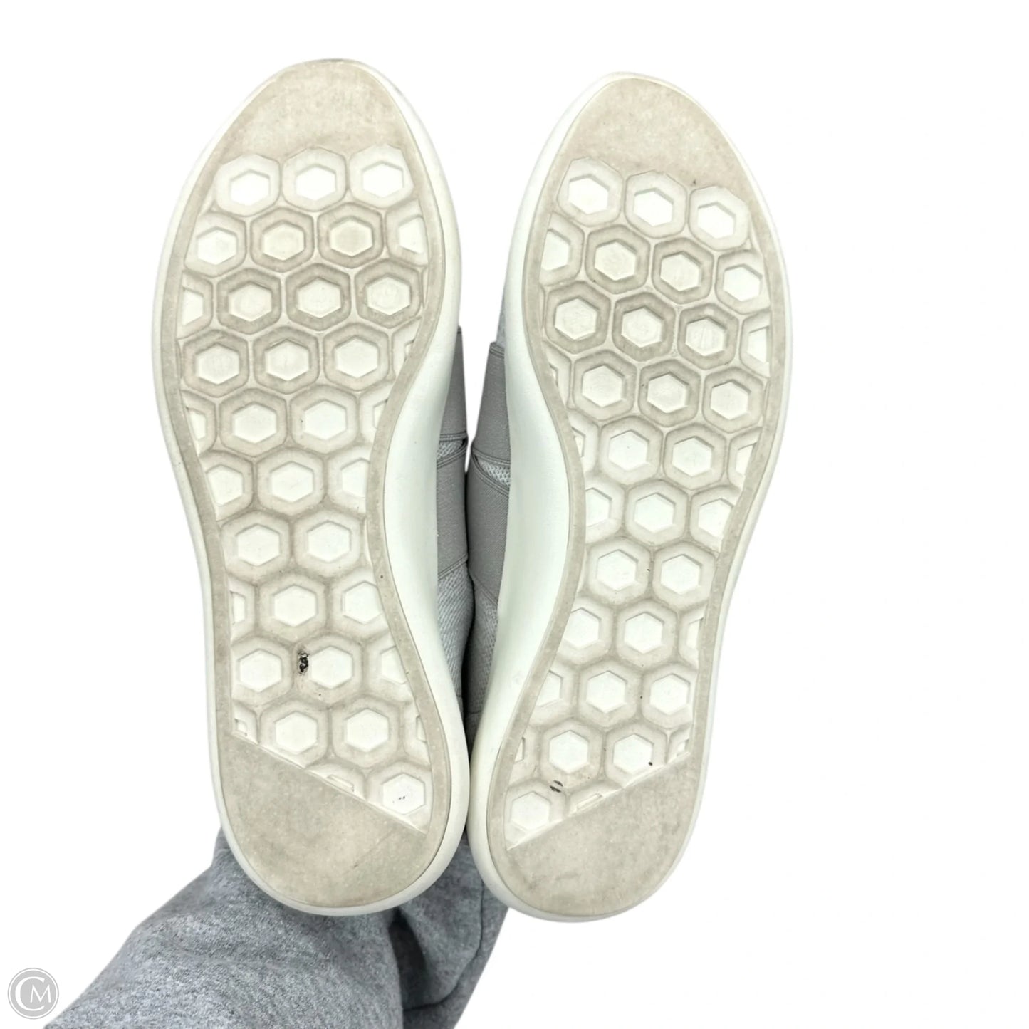 Shoes Sneakers By Vince In Grey, Size: 9