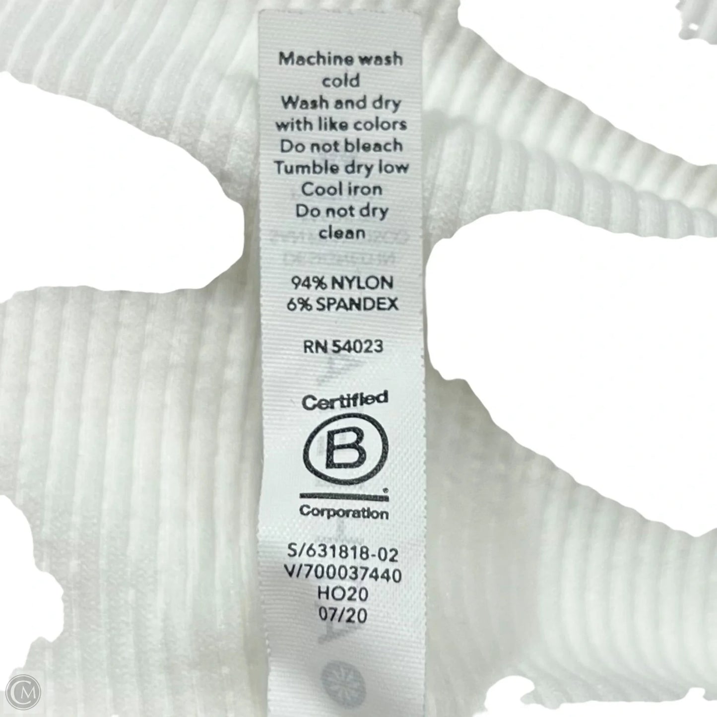 Athletic Top Long Sleeve Collar By Athleta In Cream, Size: M