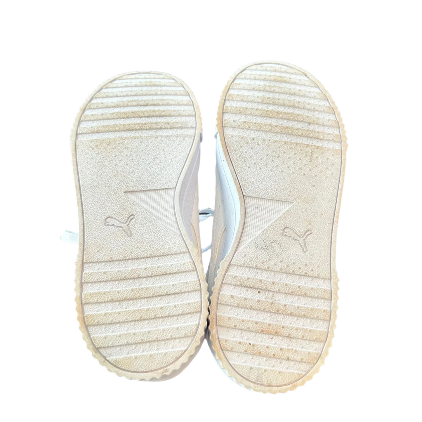 Shoes Athletic By Puma In White, Size: 7