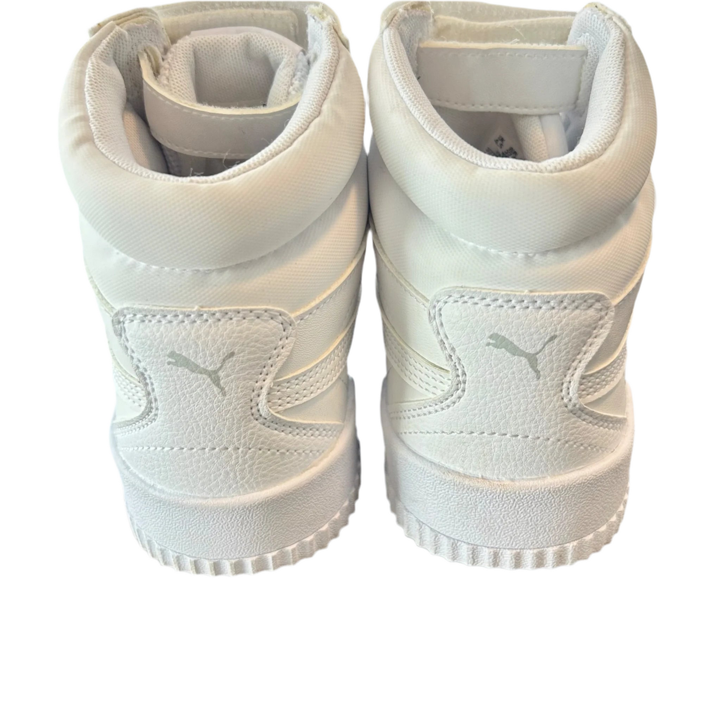 Shoes Athletic By Puma In White, Size: 7