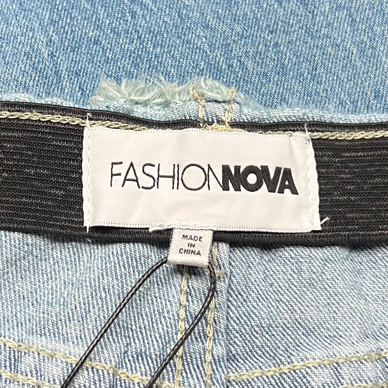 Jeans Boot Cut By Fashion Nova In Blue, Size: 18
