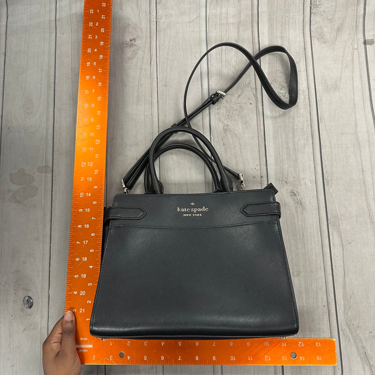 Crossbody Designer By Kate Spade, Size: Medium