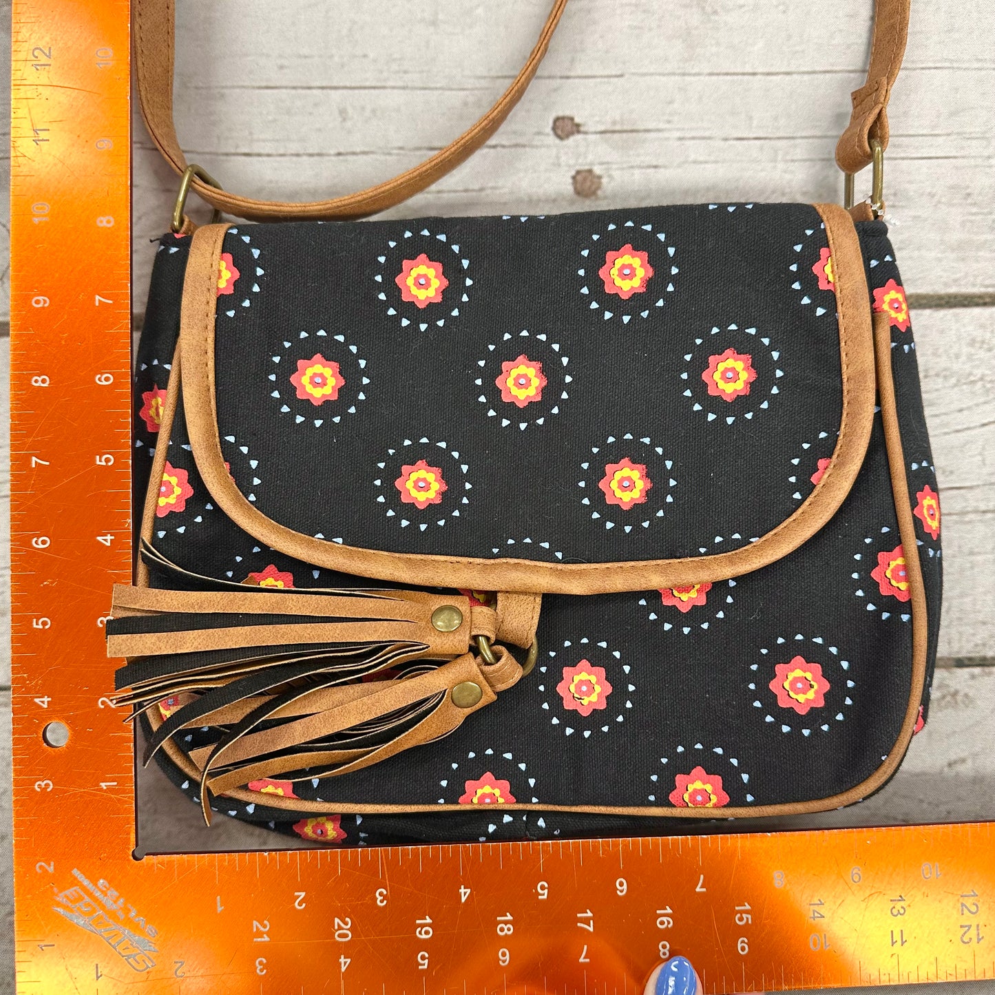 Crossbody By Anouk, Size: Medium