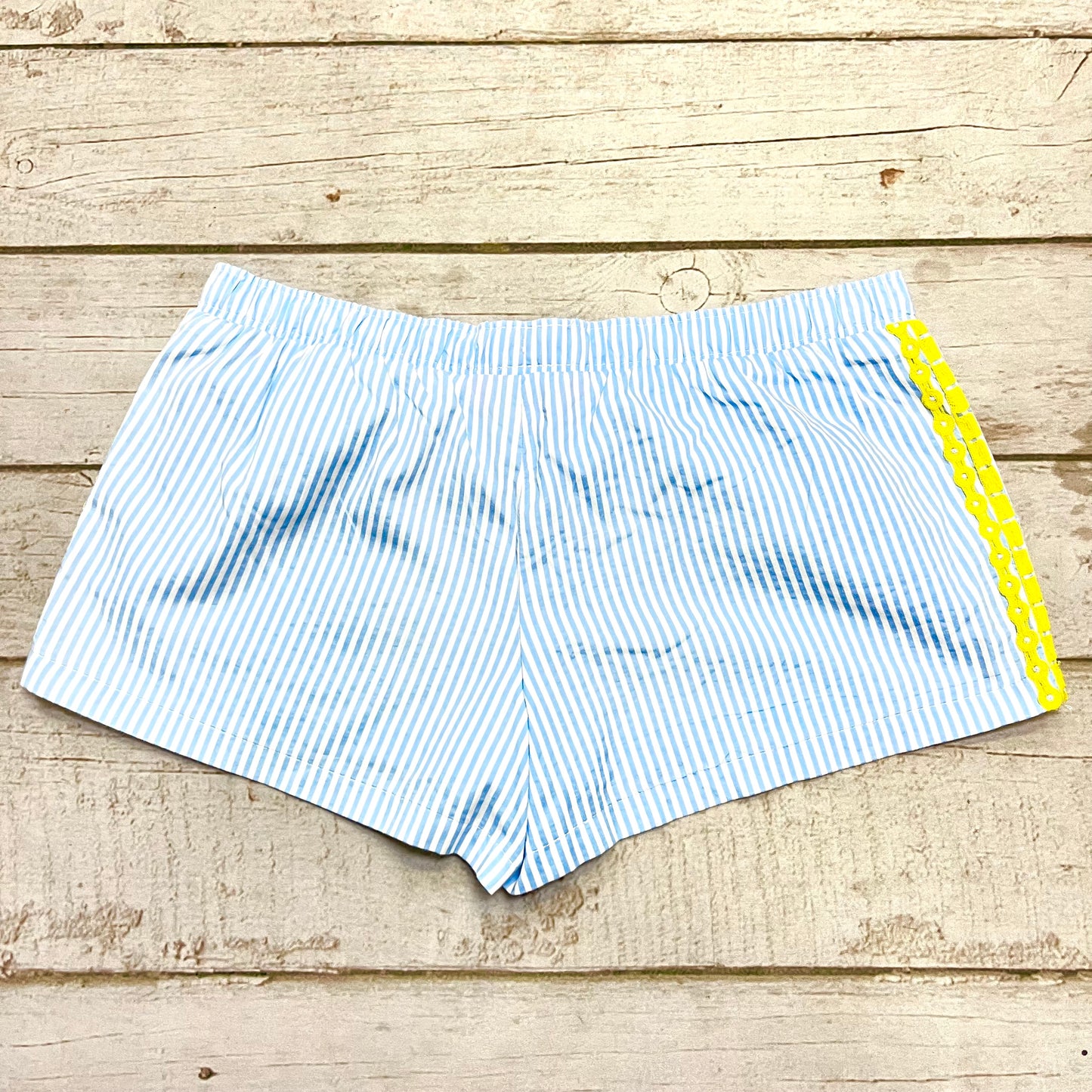 Shorts Designer By Lilly Pulitzer Size: M
