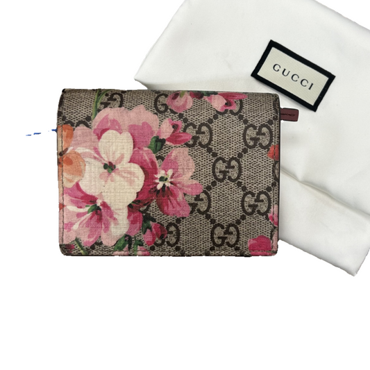 Wallet Luxury Designer By Gucci, Size: Medium
