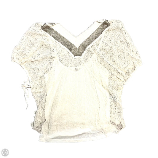 Top Short Sleeve By Knitted And Knotted In Cream, Size: S