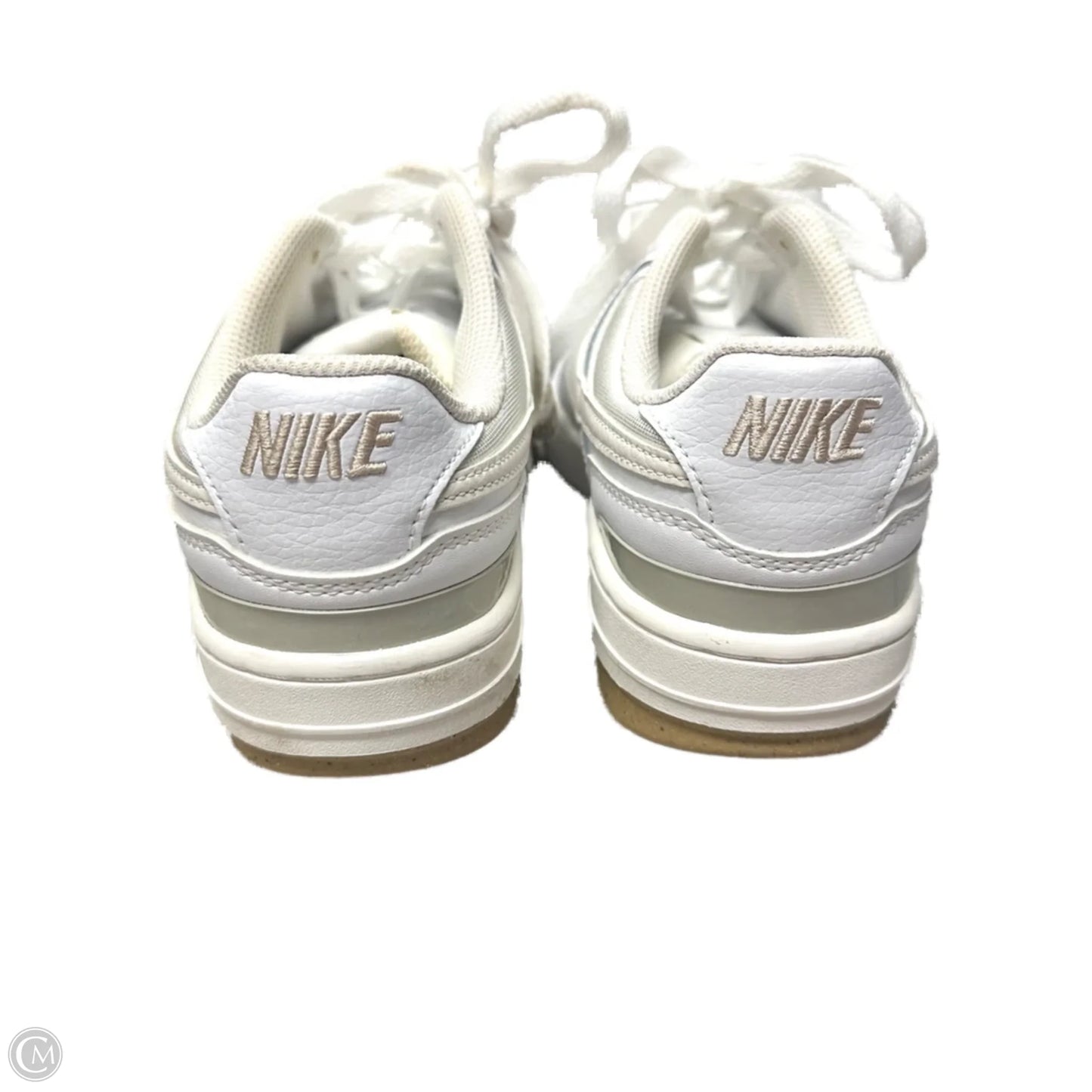 Shoes Sneakers By Nike In Cream & White, Size: 7.5