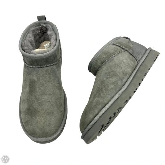 Boots Designer By Ugg In Grey, Size: 8