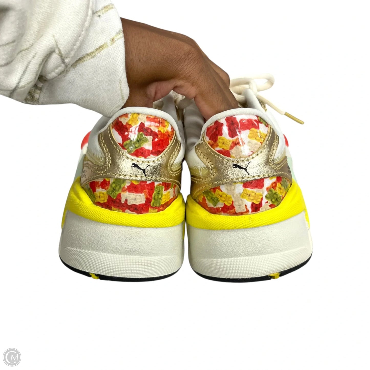 Shoes Sneakers By Puma In Cream & Red, Size: 7.5