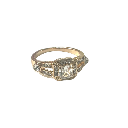 Ring Statement, Size: 8