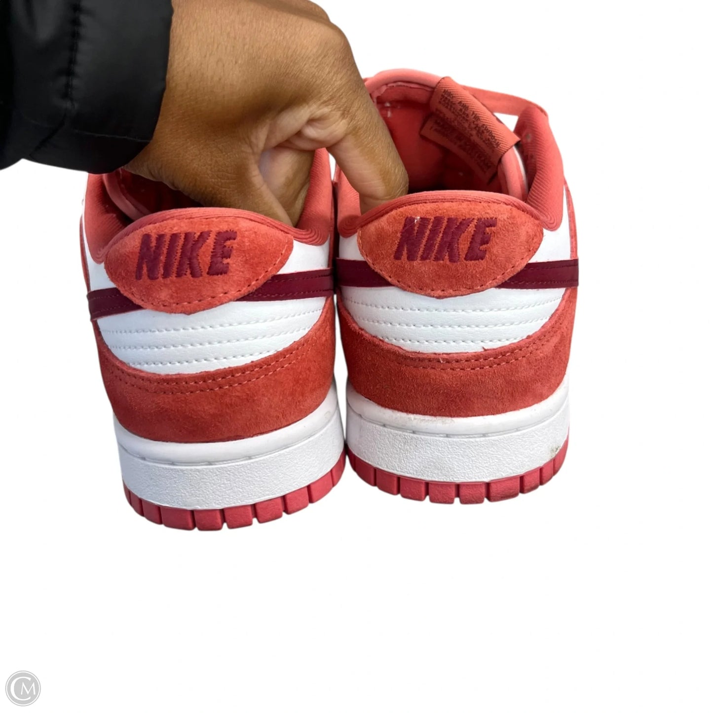 Shoes Sneakers By Nike In Red & White, Size: 10