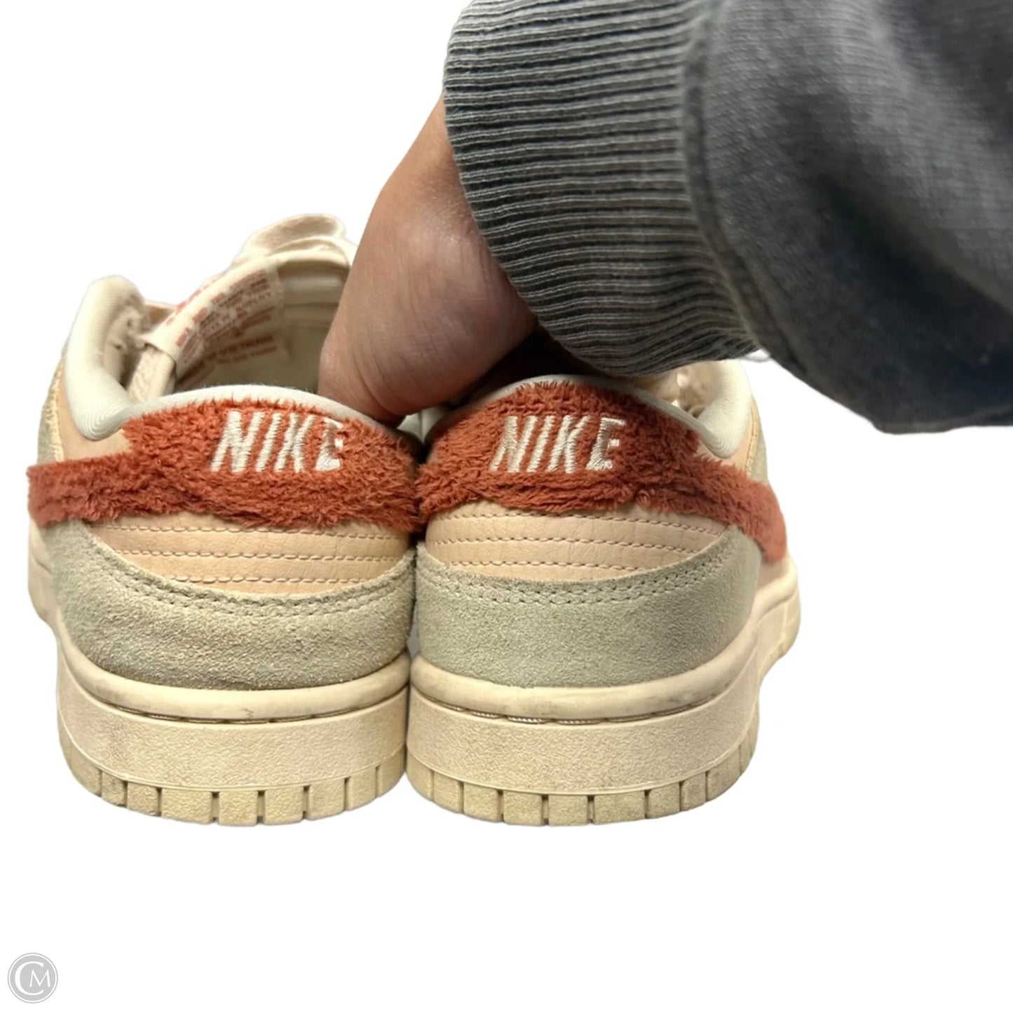 Shoes Sneakers By Nike In Cream & Orange, Size: 7