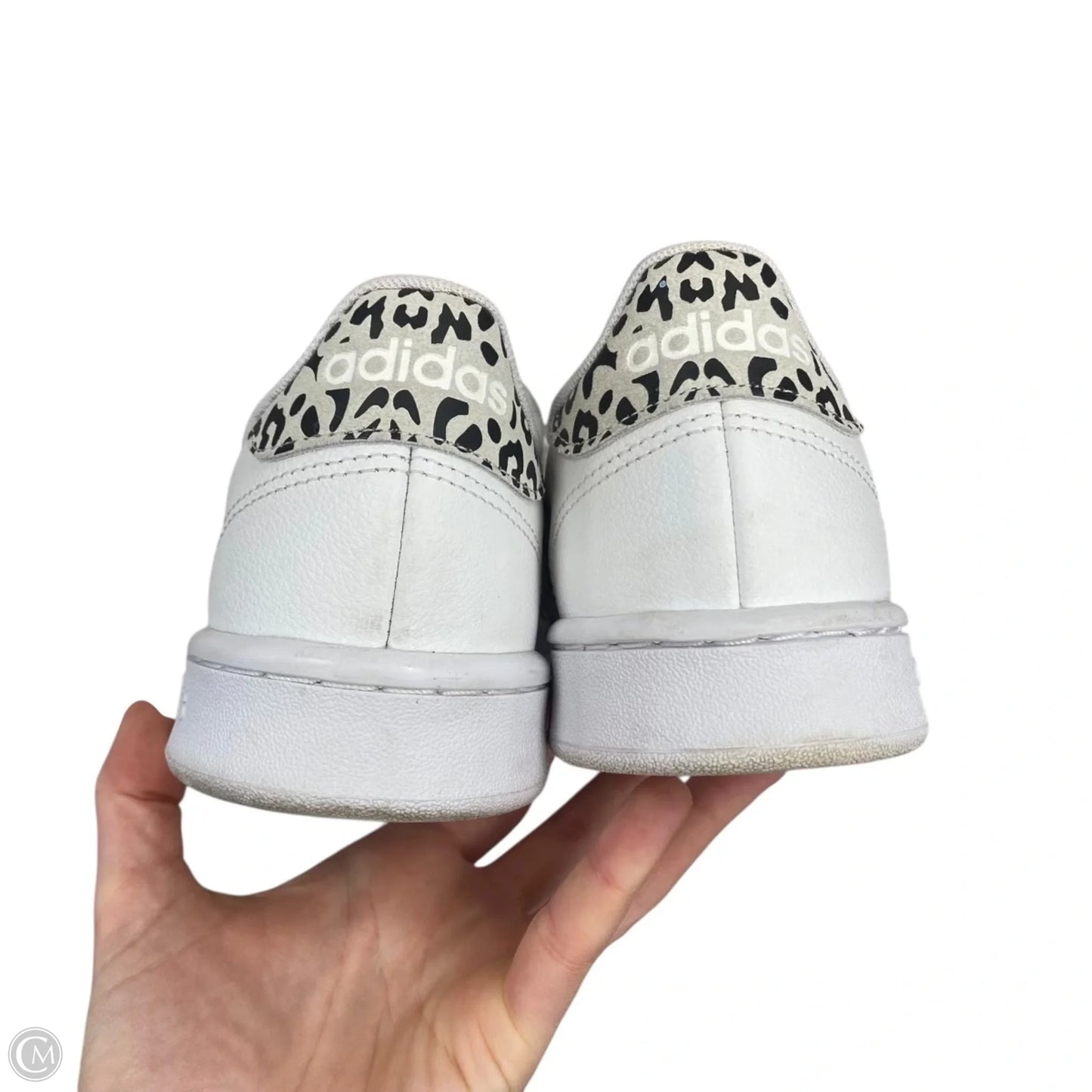 Shoes Sneakers By Adidas In Cream & White, Size: 10