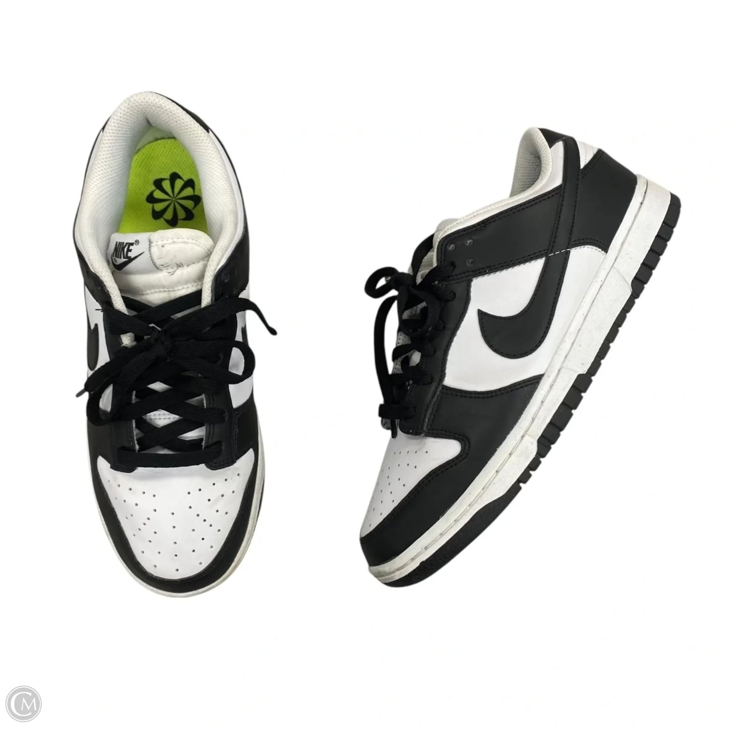 Shoes Sneakers By Nike In Black & White, Size: 8.5