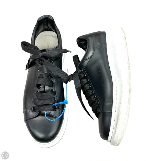 Shoes Luxury Designer By Alexander Mcqueen In Black & White, Size: 7.5