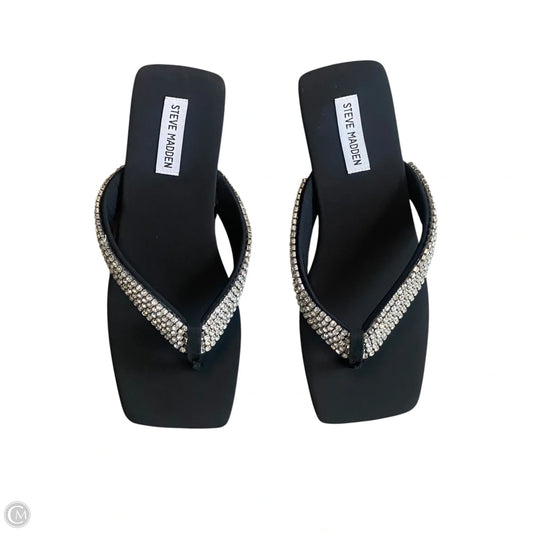 Sandals Flats By Steve Madden In Black & Silver, Size: 10