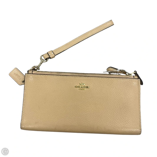Wristlet Designer By Coach, Size: Medium