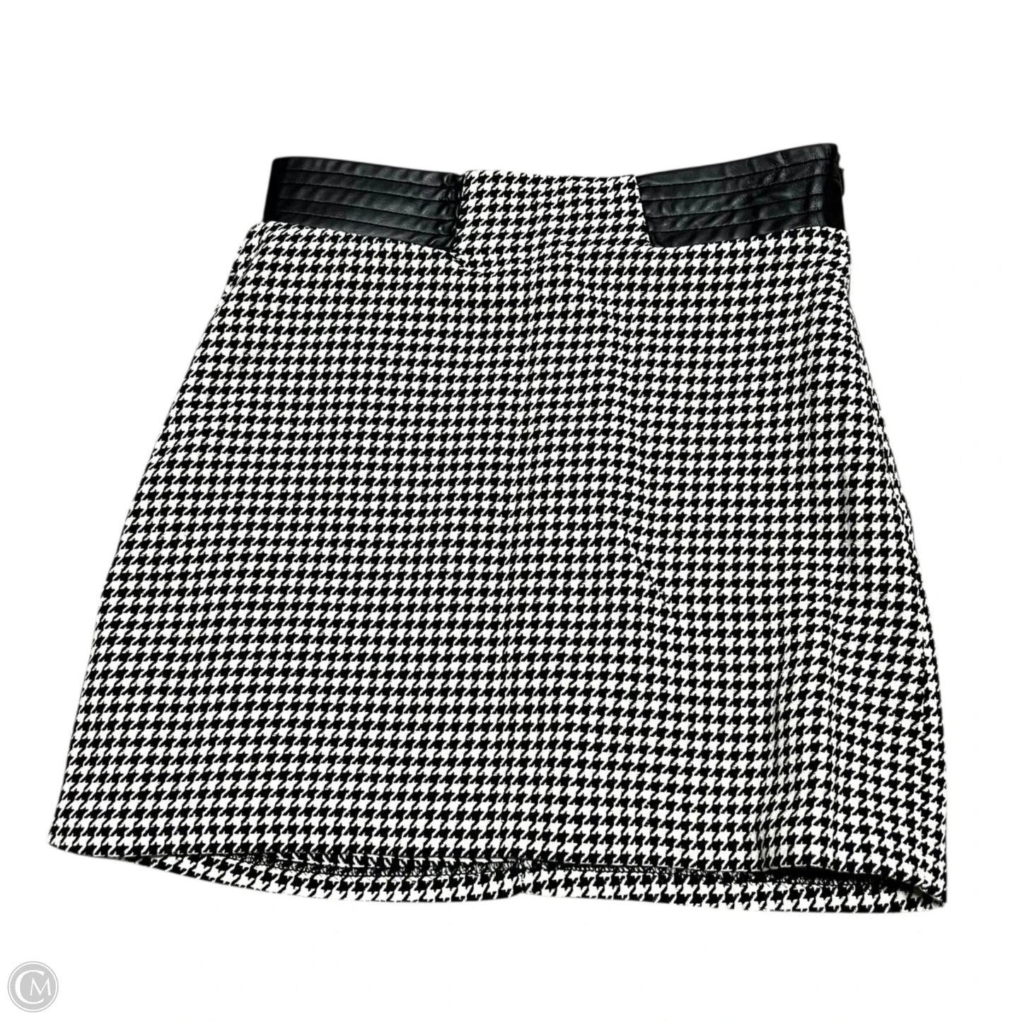 Skirt Mini & Short By Zara In Black & White, Size: 4