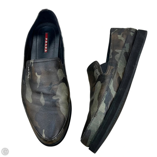 Shoes Luxury Designer By Prada In Camouflage Print, Size: 9.5