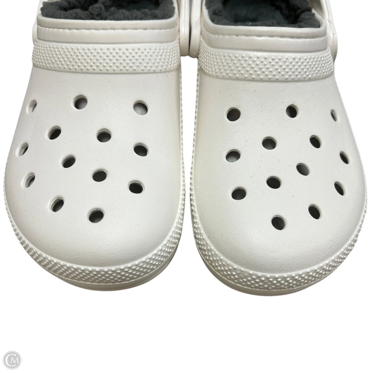 Shoes Flats By Crocs In White, Size: 10