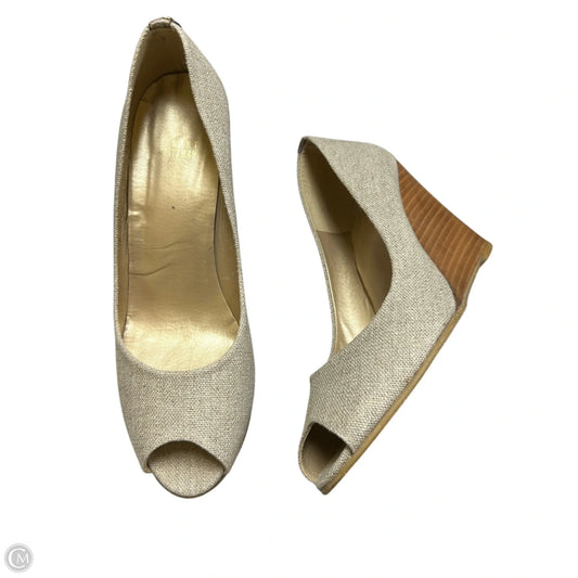 Sandals Designer By Stuart Weitzman In Gold & Tan, Size: 11