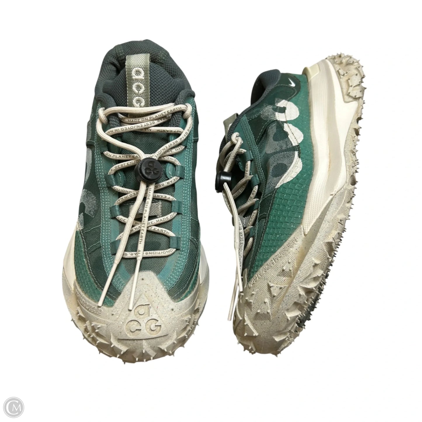 Shoes Sneakers By Nike In Cream & Green, Size: 5.5