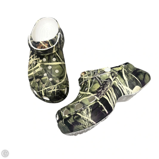 Shoes Sneakers Platform By Crocs In Camouflage Print, Size: 9