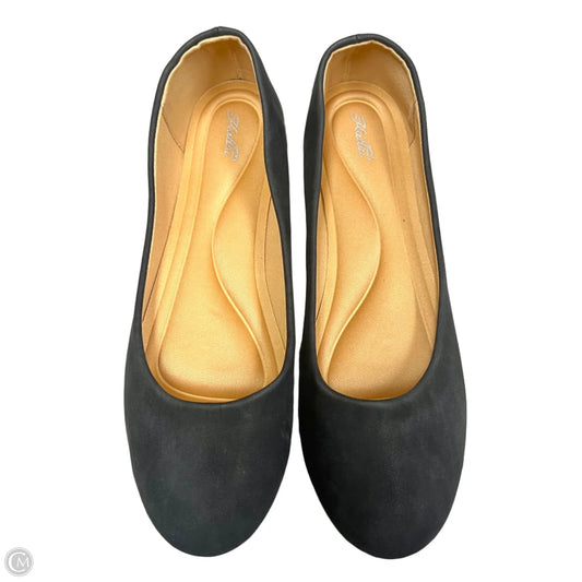 Shoes Flats  In Black, Size: 9