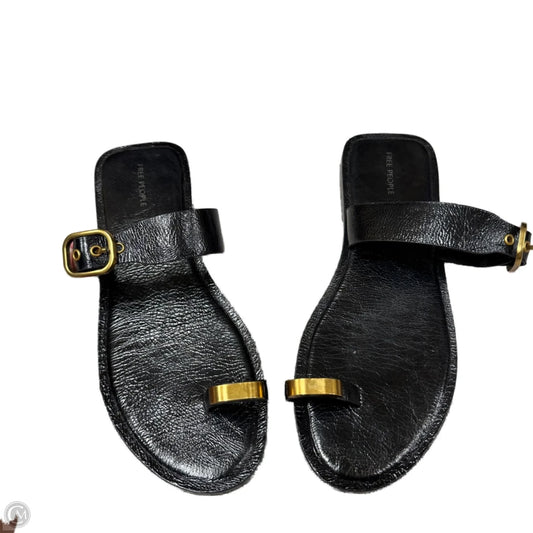 Sandals Flats By Free People In Black & Gold, Size: 9