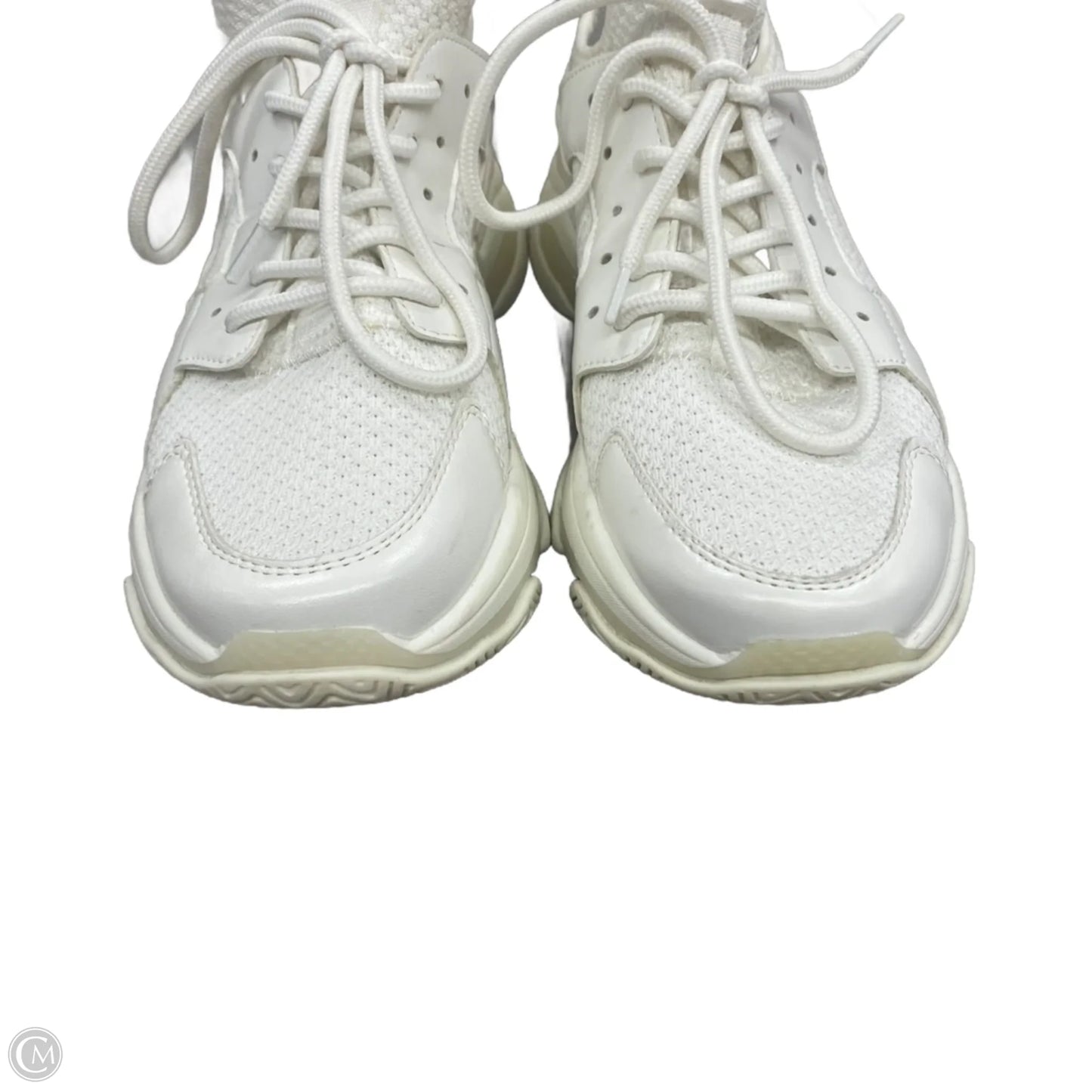 Shoes Sneakers By Steve Madden In White, Size: 10