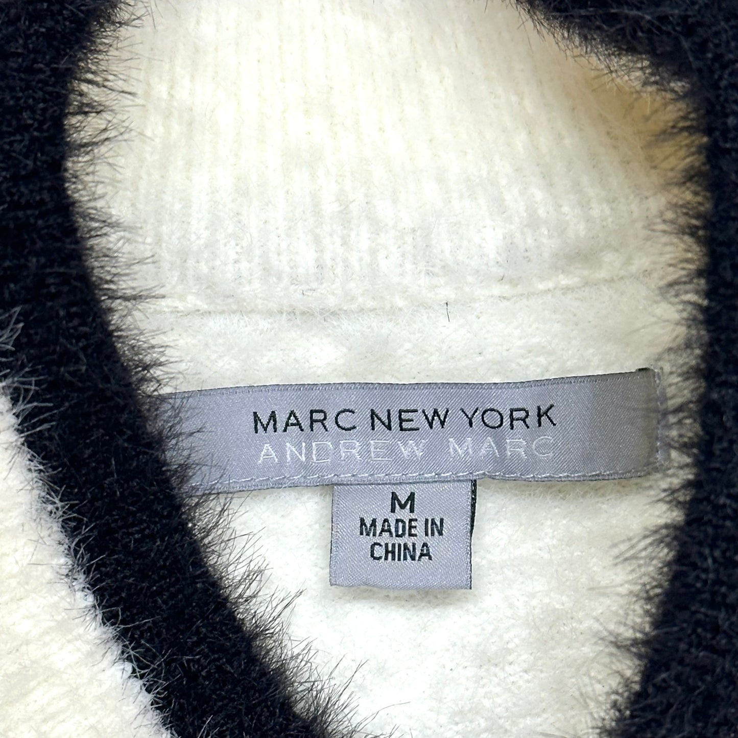 Sweater By Marc New York In White Black, Size: M