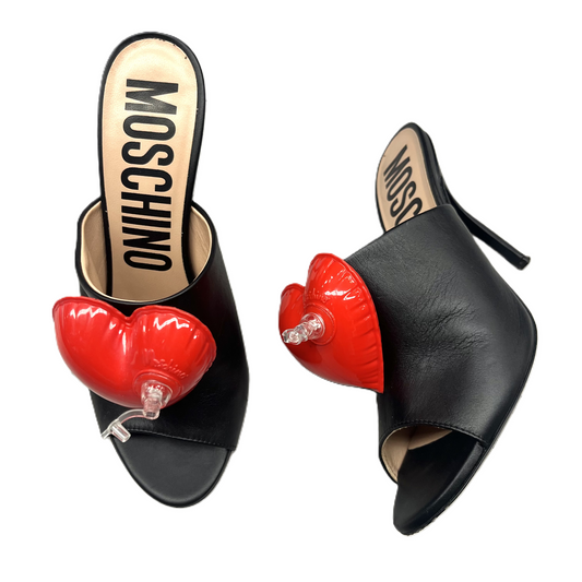 Sandals Luxury Designer By Moschino In Black & Red, Size: 9.5