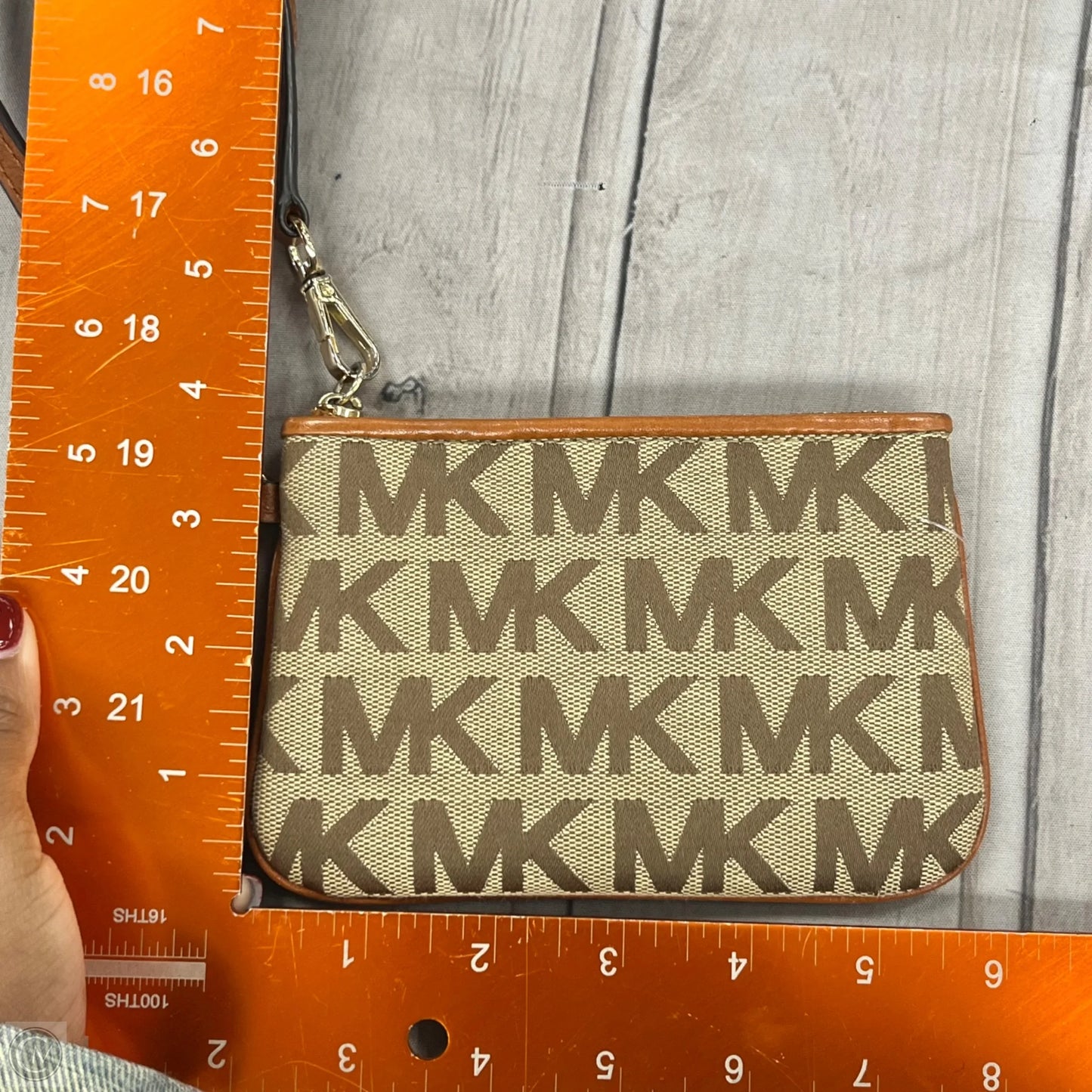 Wristlet By Michael By Michael Kors, Size: Small