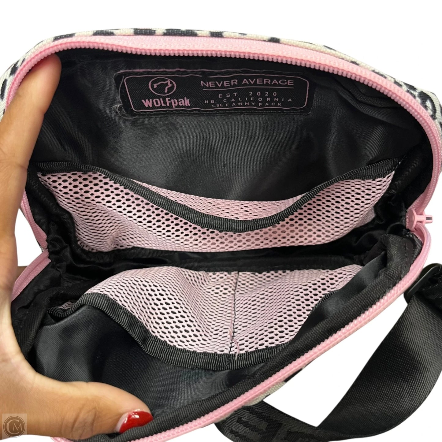 Belt Bag By Wolfpak, Size: Small