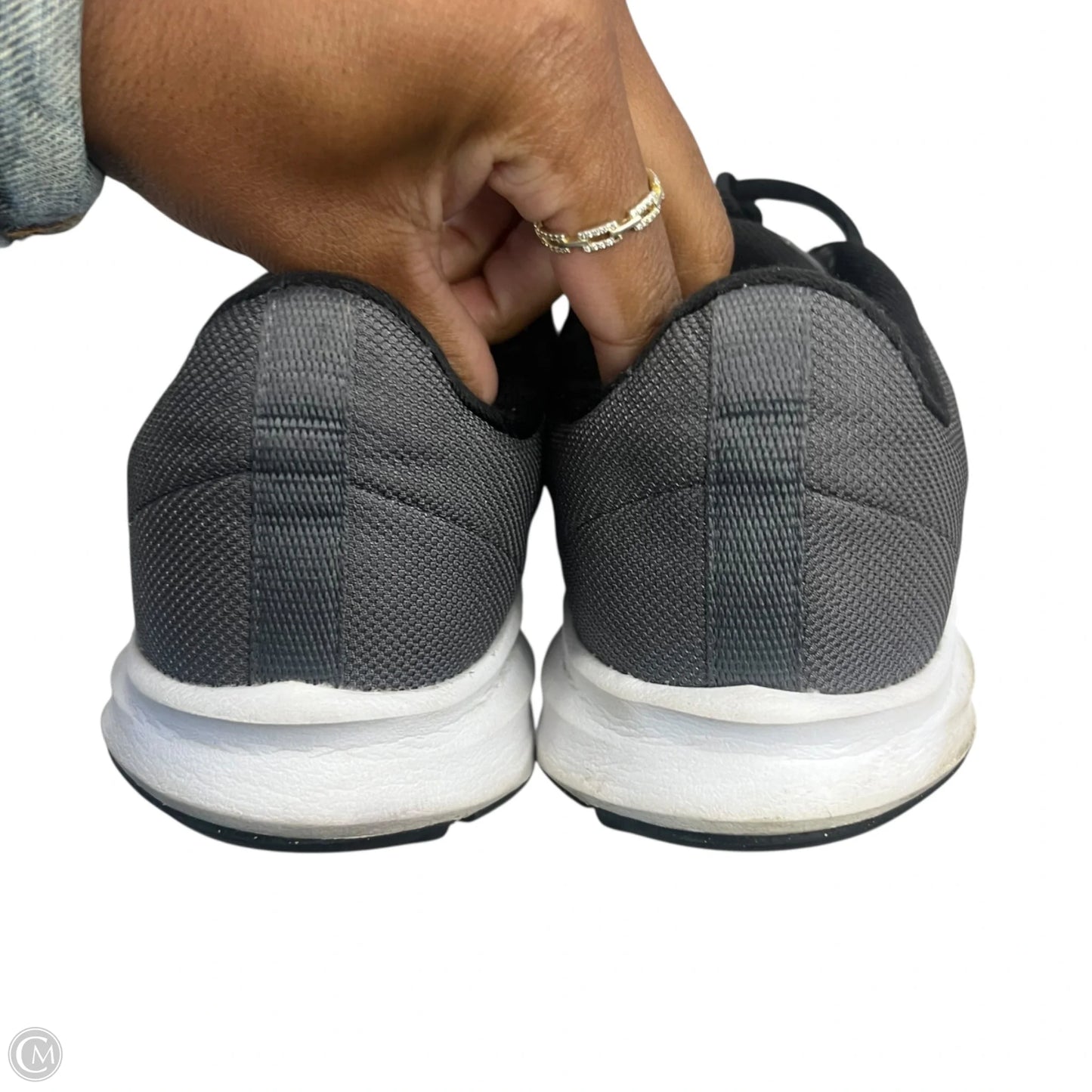 Shoes Sneakers By Nike In Black & Grey, Size: 8