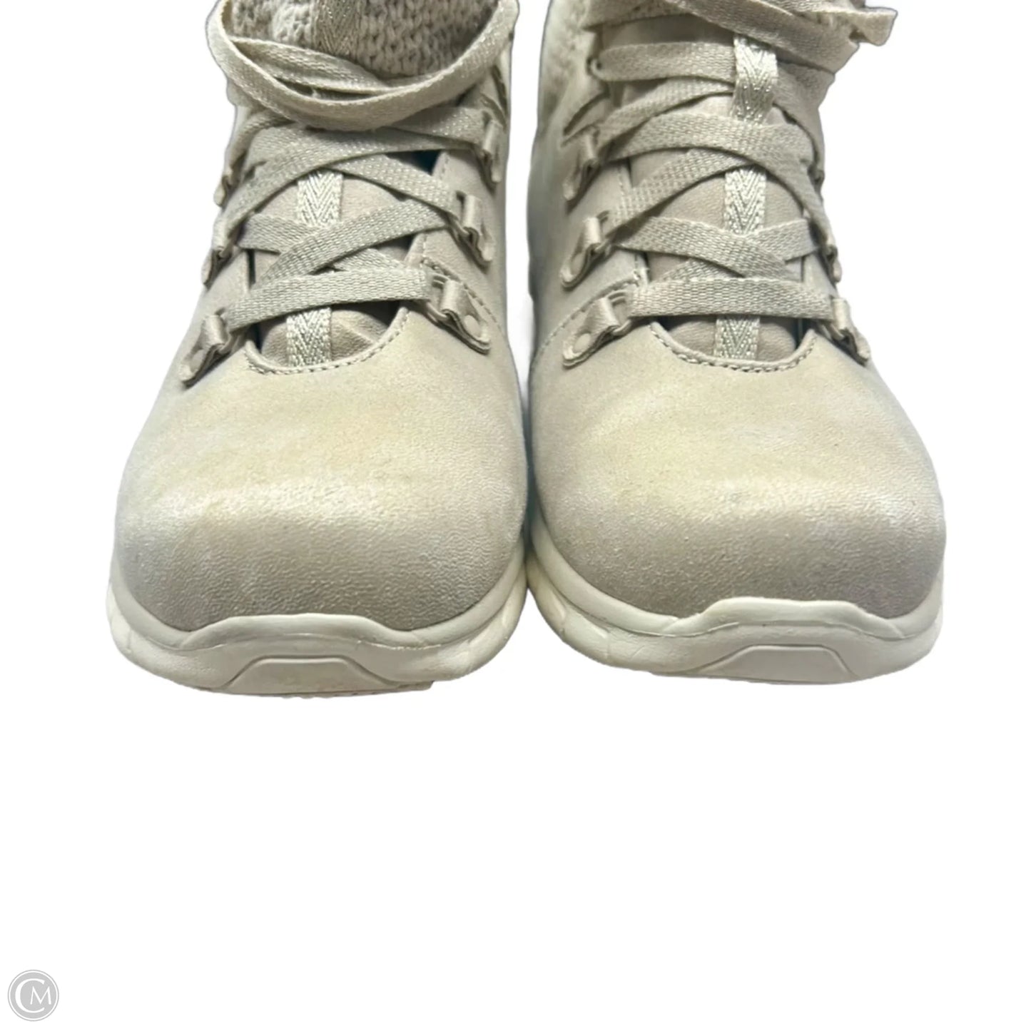 Boots Ankle Flats By Skechers In Cream, Size: 10