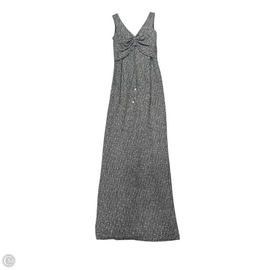 Dress Casual Maxi By Scott Mcclintok In Grey & Silver, Size: M