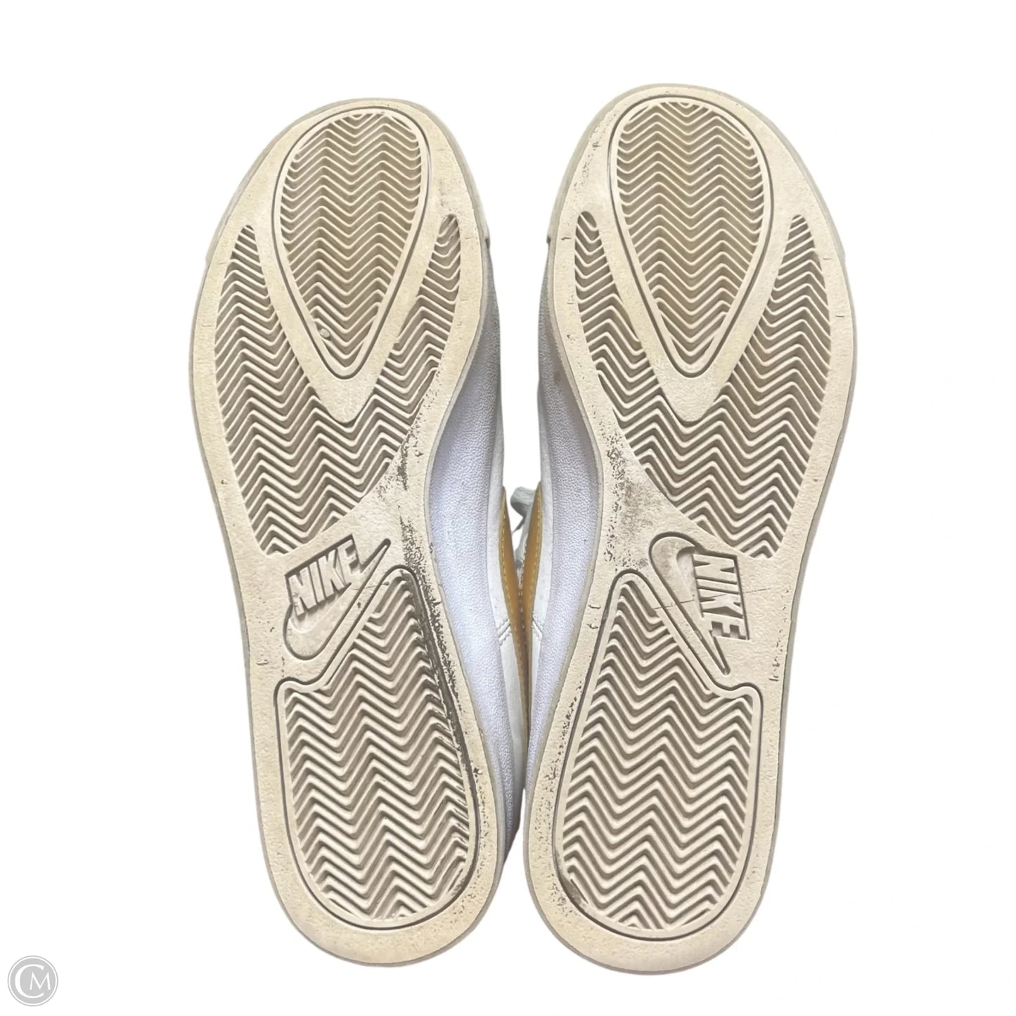 Shoes Sneakers By Nike In White, Size: 10