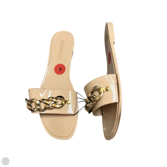 Sandals Flats By Olivia Miller In Tan, Size: 6