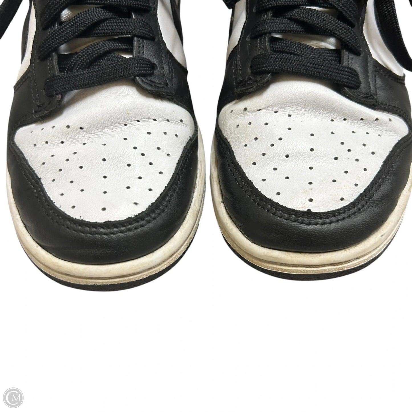 Shoes Sneakers By Nike In Black & White, Size: 8