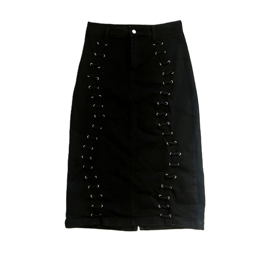 Skirt Midi By Fashion Nova  Size: M