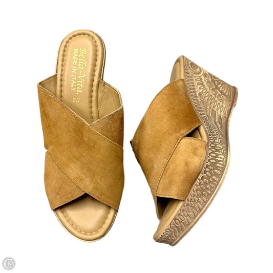 Sandals Heels Wedge By Bella Vita In Tan, Size: 9